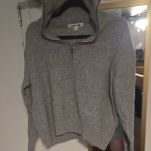 Uniqlo Gray Turtleneck Sweater